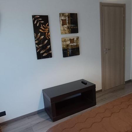 La Casa Di Ale Apartment Aci Castello Bagian luar foto