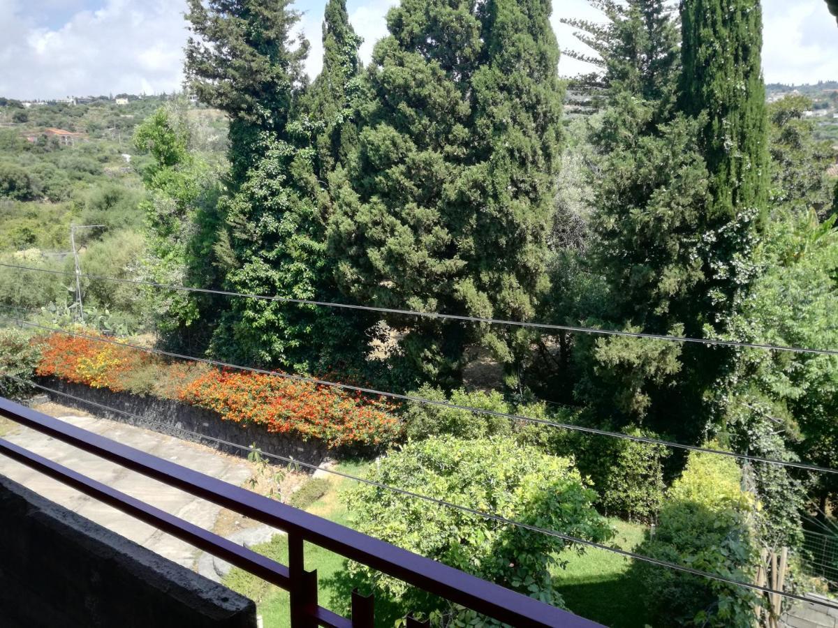 La Casa Di Ale Apartment Aci Castello Bagian luar foto